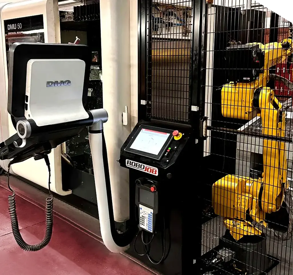 5 axis intigrated with robot 3